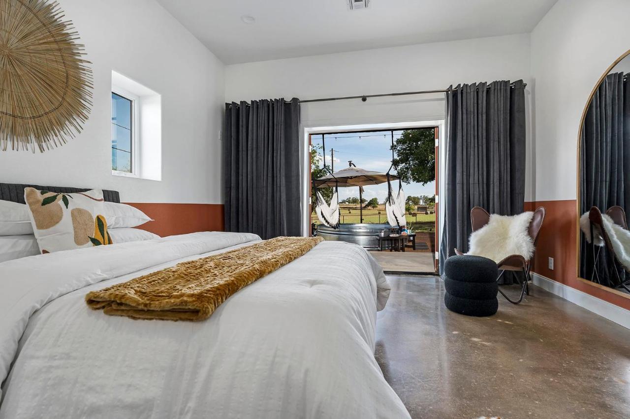 Villa Container Haus Pet Friendly With Cowboy Pool Fredericksburg Exterior foto